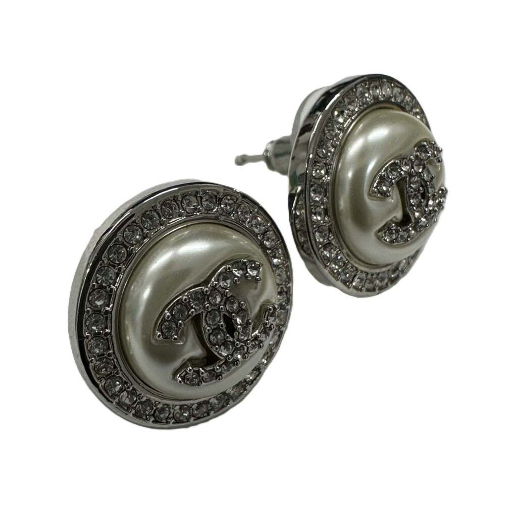 CHANEL White Pearl Logo Earrings - Picture 3 of 10